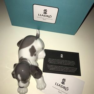 Lladró “Sleepy Puppy”